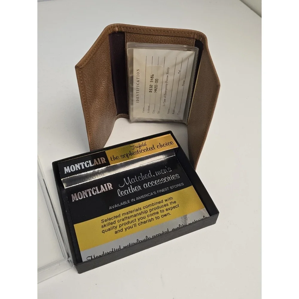 VINTAGE MEN'S MONTCLAIR TRIFOLD WALLET - Brown - Genuine Leather - NEW NOS
